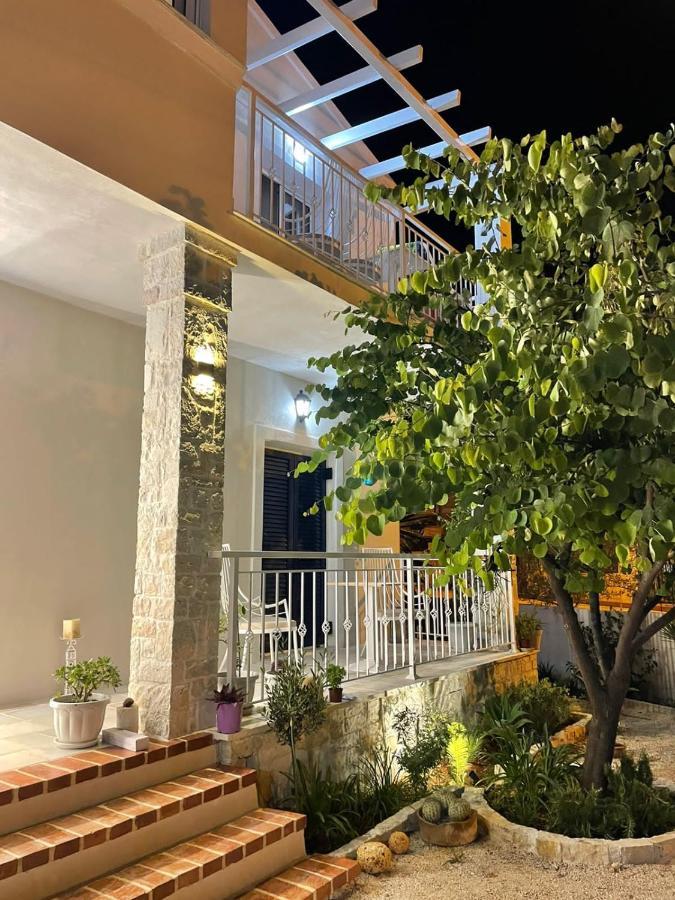 Вилла Tani'S House Саранда Экстерьер фото